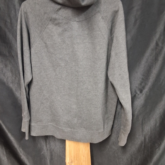 Grey champion  pullover hoodie with pockets size women's large - Picture 7 of 9